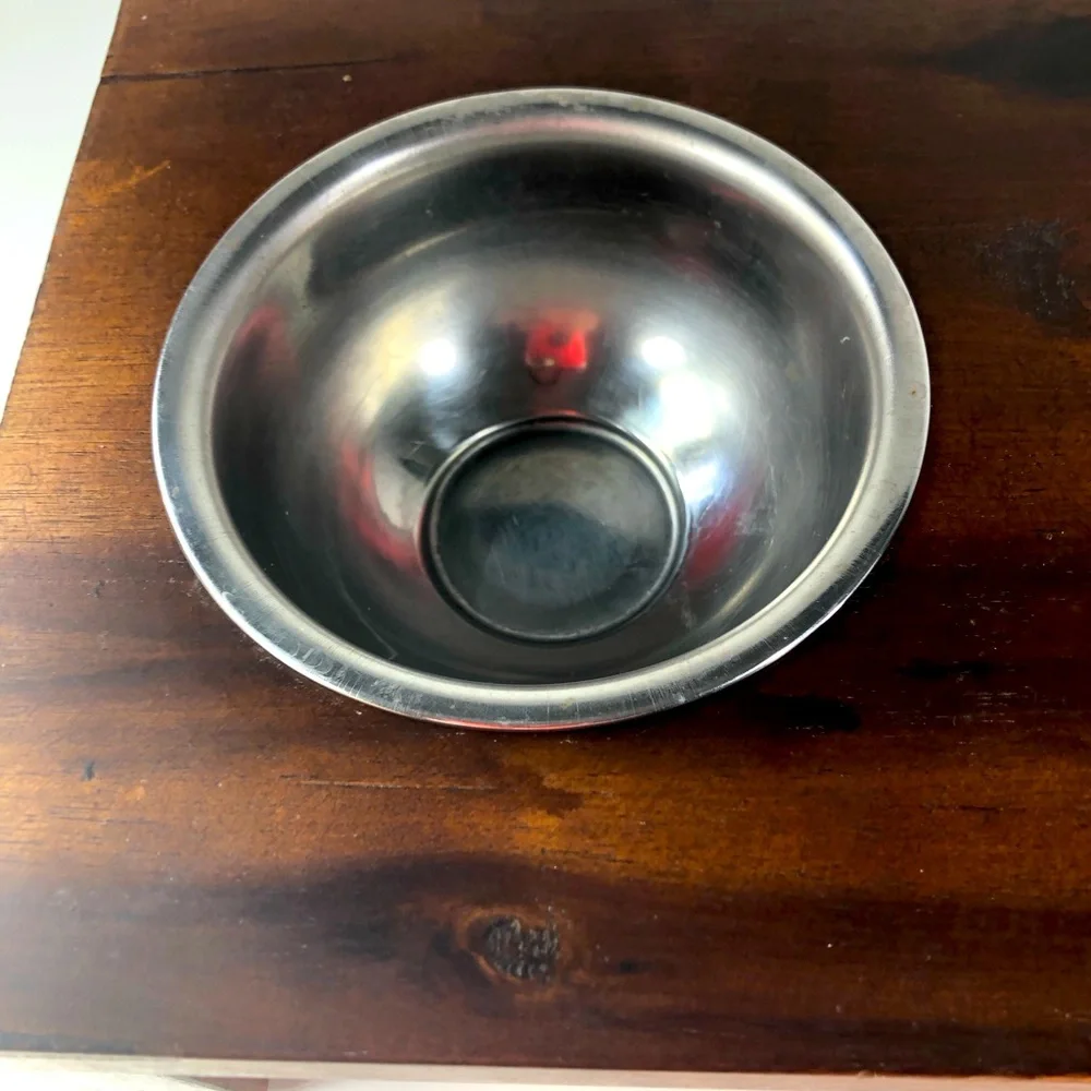 Great little animal water & food bowl. Wood & metal